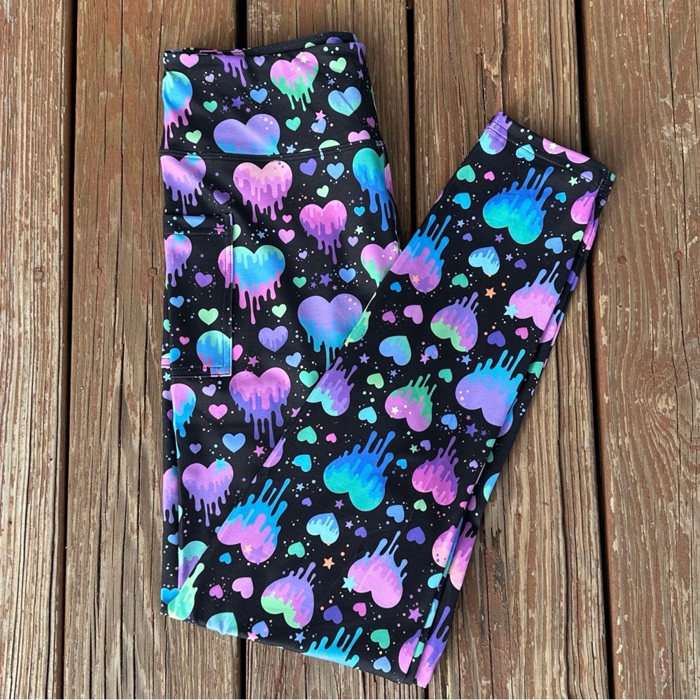 Heart printed pocket leggings